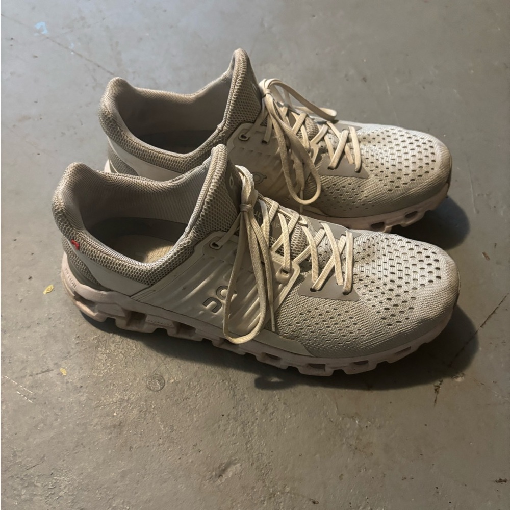 ON Running Cloud Sneakers in Light Gray